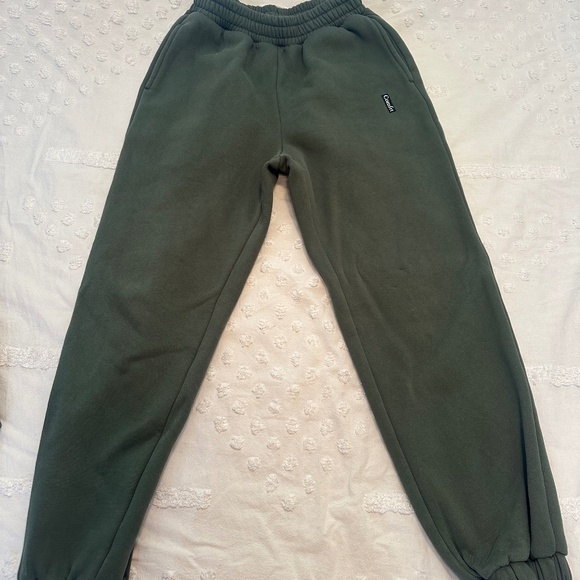Comfrt Standard Bundle Sweatsuit in Forest Green - Picture 8 of 10